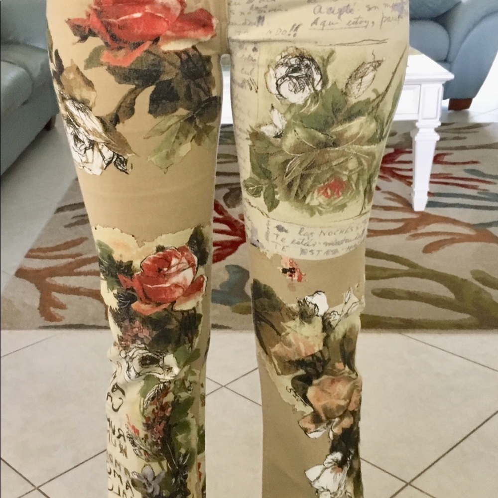 Elegant Like-New Roberto Cavalli Jeans Size Small